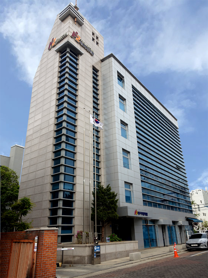 본사